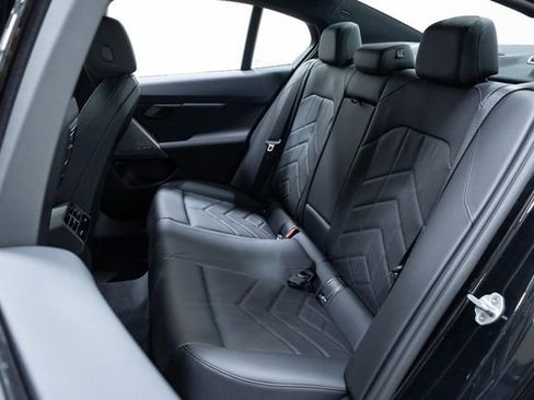 New 2026 BMW 530i xDrive w/ M Sport Package image 25