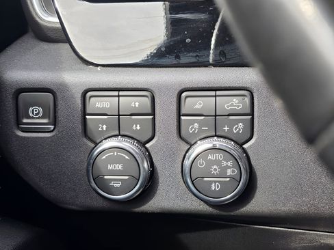 Used 2024 GMC Sierra 1500 SLT w/ SLT Premium Plus Package image 26