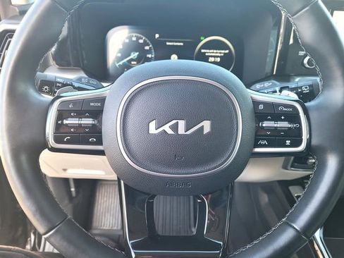 Used 2023 Kia Sorento SX Prestige w/ Panoramic Sunroof Package image 23