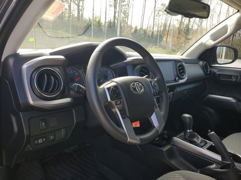 Used 2021 Toyota Tacoma SR5 image 17