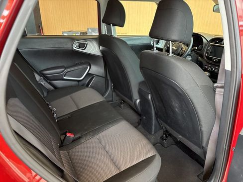 Used 2022 Kia Soul LX w/ Technology Package image 21