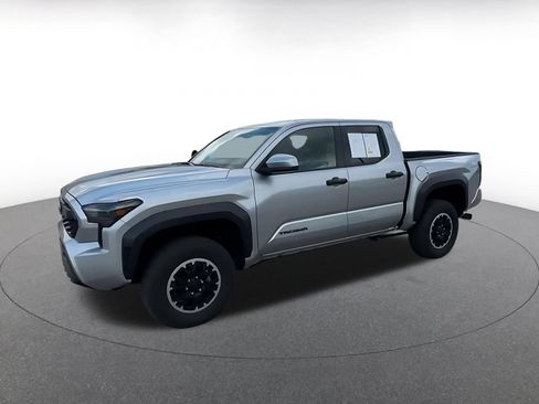 Used 2025 Toyota Tacoma TRD Off-Road AWD/4WD image 6