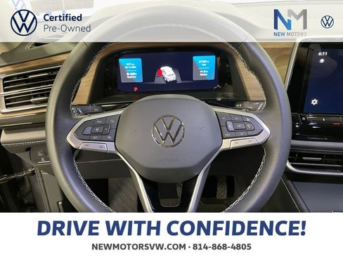 Used 2024 Volkswagen Atlas SE AWD/4WD image 12