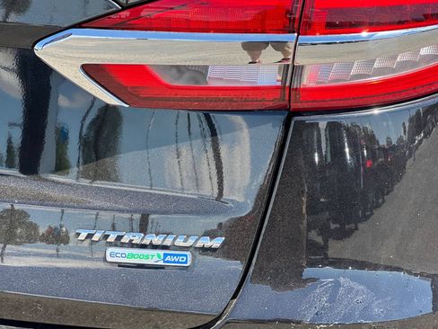 Used 2019 Ford Fusion Titanium AWD/4WD image 24