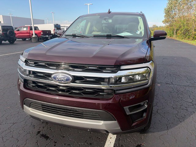 Used 2024 Ford Expedition Max Limited AWD/4WD image 5