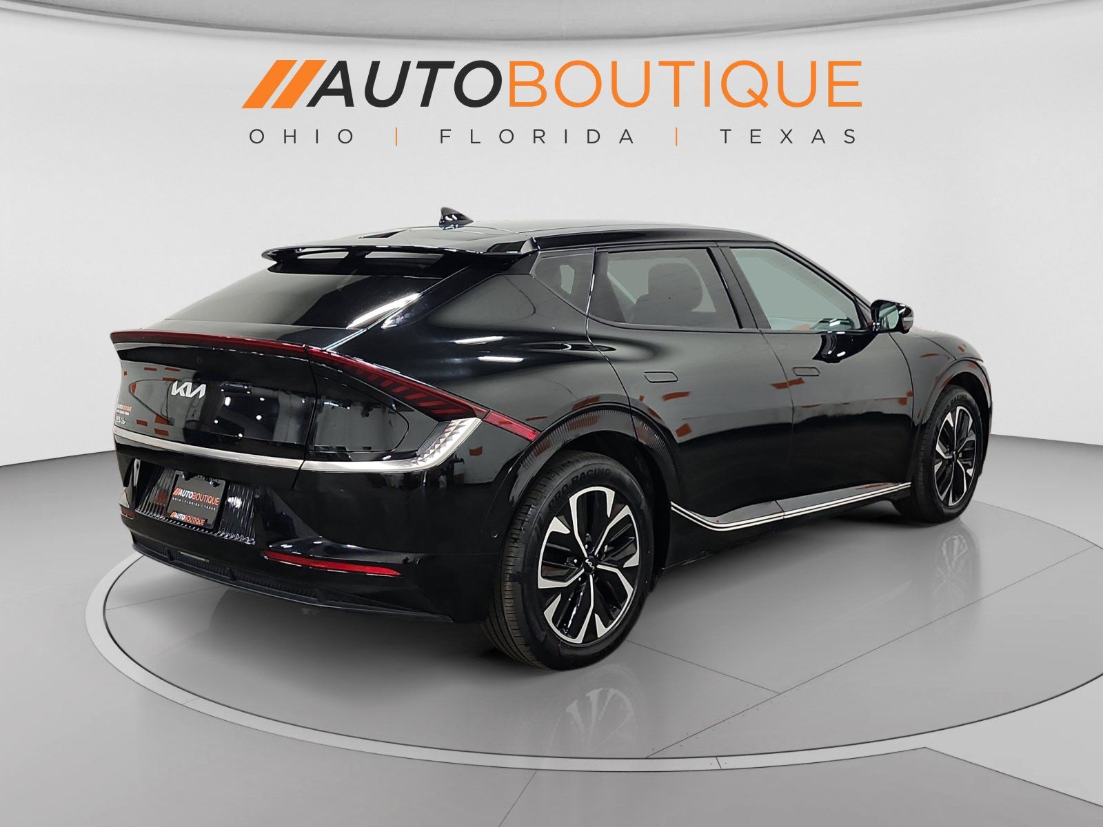 Used 2024 Kia EV6 Wind w/ Wind Technology Package AWD/4WD image 5