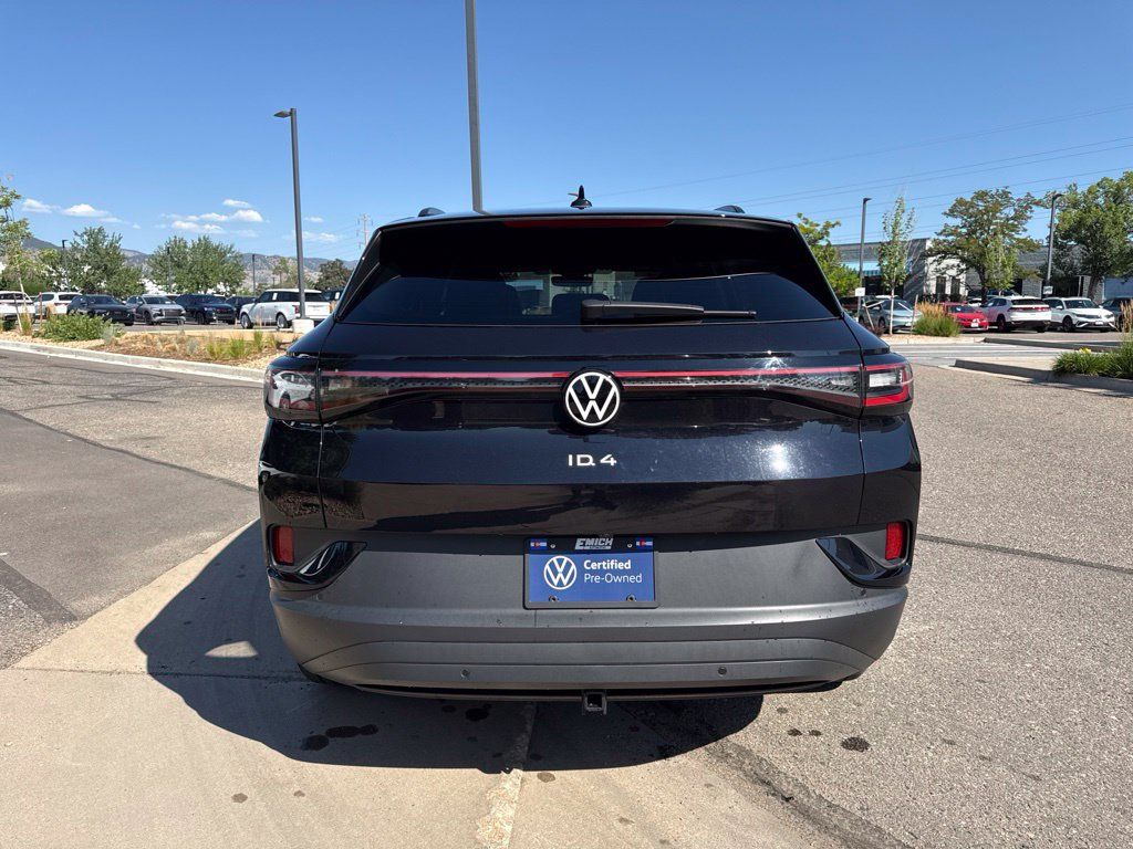 Certified 2025 Volkswagen ID.4 Pro AWD/4WD image 4