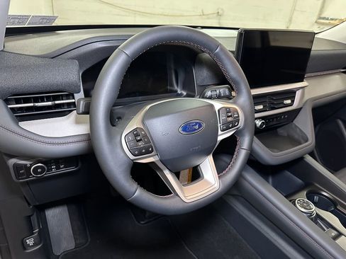 New 2026 Ford Explorer Active w/ Active Comfort Package image 23