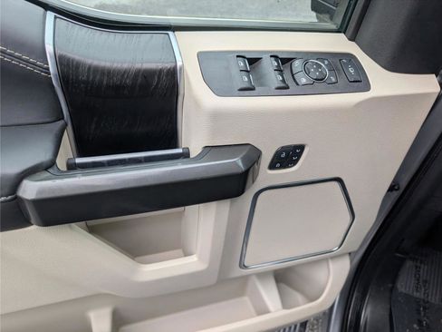 Used 2021 Ford F250 Limited image 22