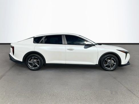 Used 2025 Kia K4 FWD image 8