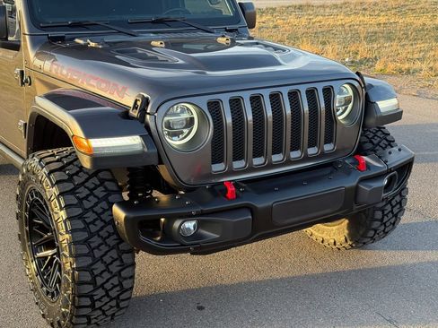 Used 2018 Jeep Wrangler Unlimited Rubicon AWD/4WD image 4