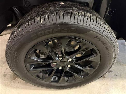 Certified 2021 Jeep Wrangler Unlimited Sahara AWD/4WD image 13