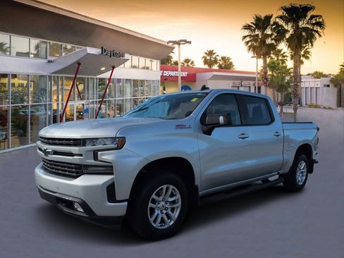 Used 2020 Chevrolet Silverado 1500 RST AWD/4WD image 7