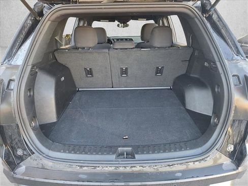 Used 2025 GMC Terrain Elevation image 16