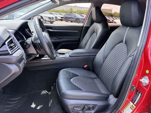 Used 2023 Toyota Camry SE FWD image 17