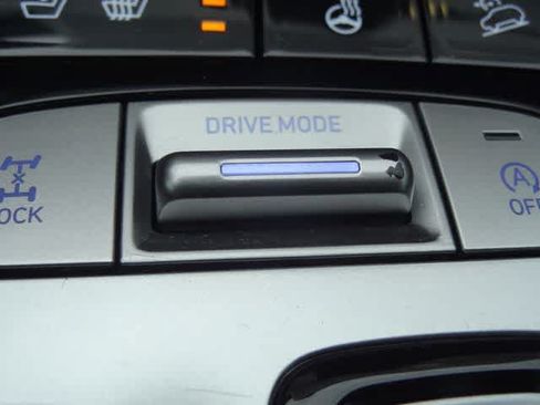 Used 2024 Hyundai Tucson Limited AWD/4WD image 44