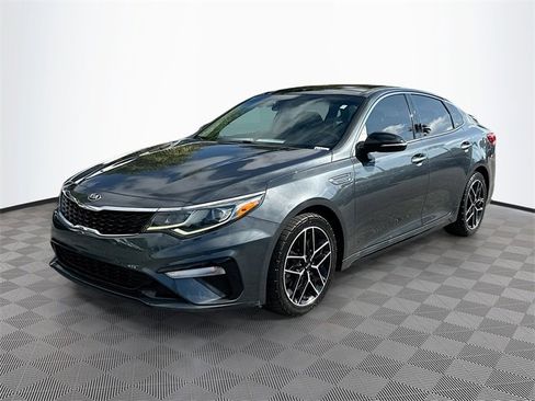 Used 2020 Kia Optima SE image 3
