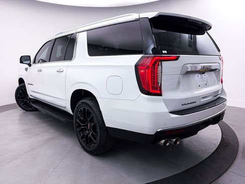 Used 2023 GMC Yukon XL Denali w/ Max Trailering Package image 2