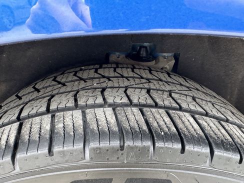 Used 2020 Ford Edge ST-Line w/ Cold Weather Package image 21