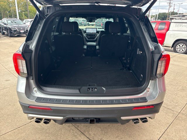 Used 2025 Ford Explorer Platinum w/ Ultimate Package AWD/4WD image 8
