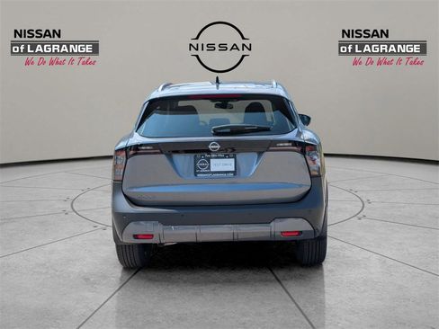 New 2026 Nissan Kicks SV image 6