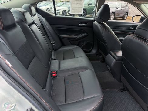 Used 2022 Nissan Altima 2.5 SR AWD/4WD image 19