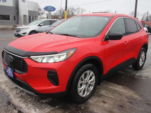 Used 2024 Ford Escape Active image 10