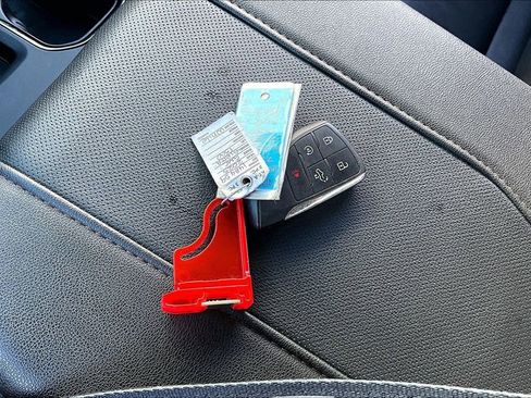 Used 2025 GMC Sierra 1500 AT4 image 33