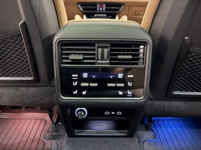 Certified 2026 Porsche Cayenne E-Hybrid AWD/4WD image 36