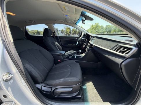 Used 2019 Kia Optima LX FWD image 23