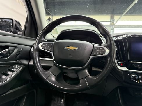 Used 2021 Chevrolet Traverse Premier image 16