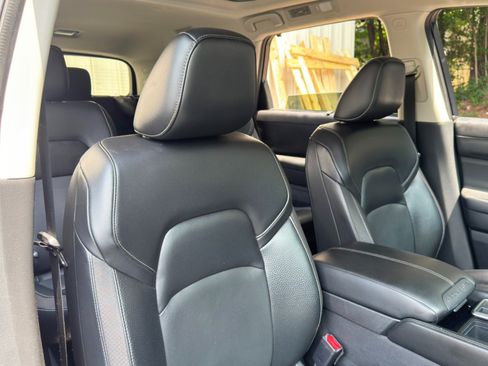 Used 2022 Nissan Pathfinder SL w/ SL Premium Package FWD image 35