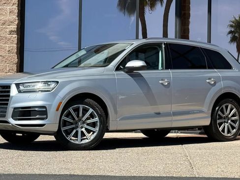 Used 2019 Audi Q7 3.0T Premium Plus AWD/4WD image 3