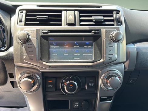 Used 2018 Toyota 4Runner SR5 AWD/4WD image 25