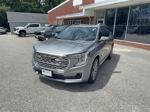 Certified 2024 GMC Terrain Denali w/ Denali Premium Package AWD/4WD image 1