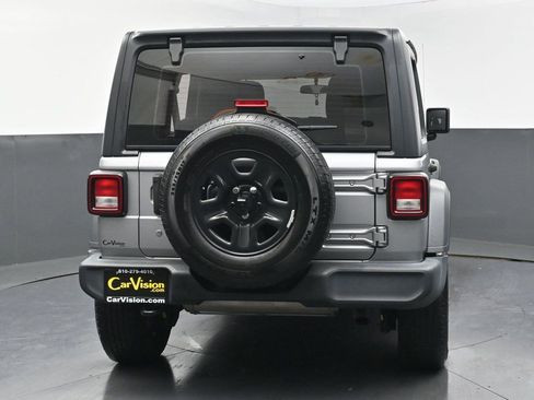 Used 2021 Jeep Wrangler Unlimited Sport AWD/4WD image 4