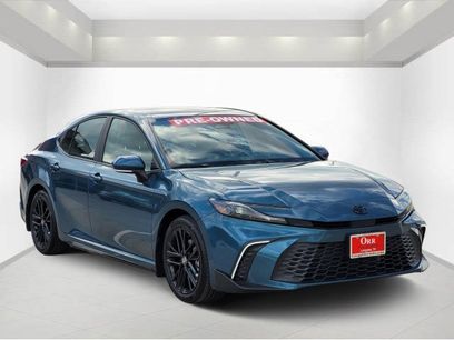 Used 2025 Toyota Camry SE w/ Convenience Package