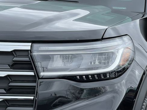 New 2026 Ford Explorer Active w/ Active Comfort Package image 42