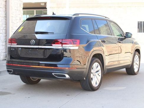 Used 2021 Volkswagen Atlas SE image 3
