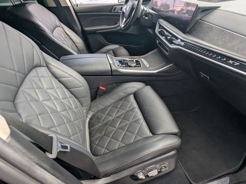 Used 2023 BMW X7 xDrive40i w/ Premium Package AWD/4WD image 19