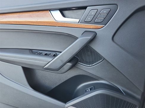 Used 2022 Audi Q5 2.0T Premium Plus image 11