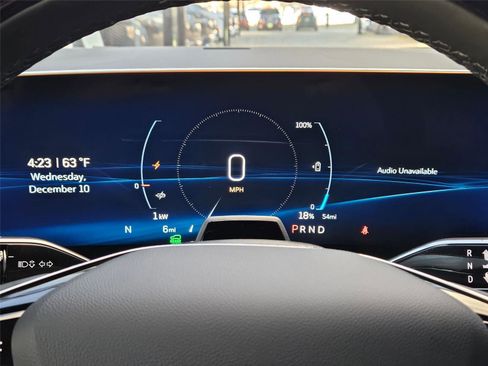 New 2026 Cadillac Optiq Luxury 1 image 16