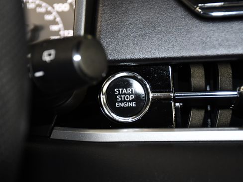 Used 2022 Mitsubishi Outlander SE FWD image 24