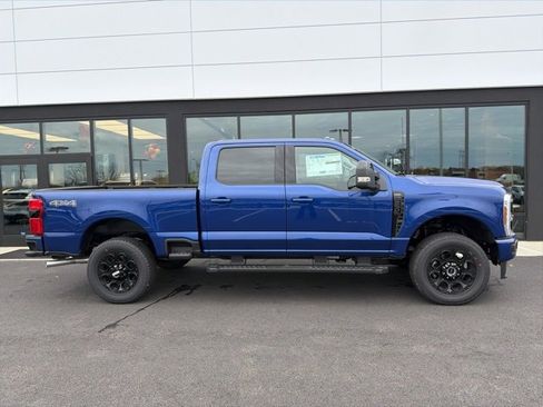 New 2026 Ford F250 Lariat w/ Black Appearance Package image 2