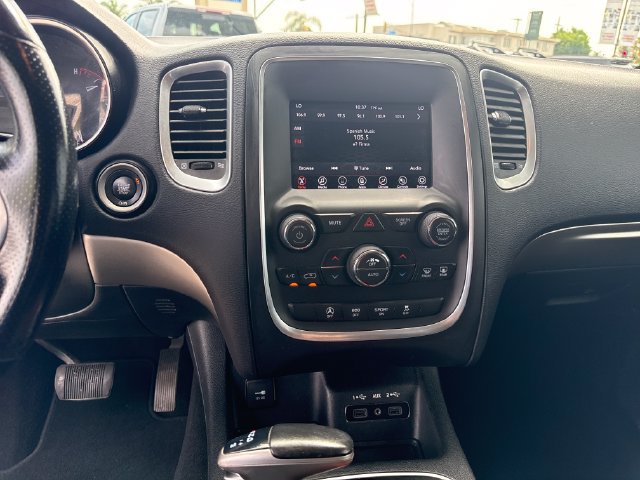 Used 2020 Dodge Durango SXT w/ 3rd Row Seating Group RWD image 18