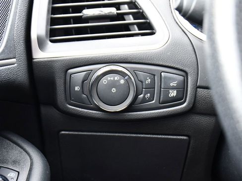 Used 2021 Ford Edge ST-Line w/ Class II Trailer Tow Package image 29