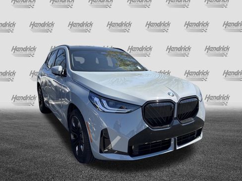 Used 2026 BMW X3 xDrive30 w/ Premium Package image 2