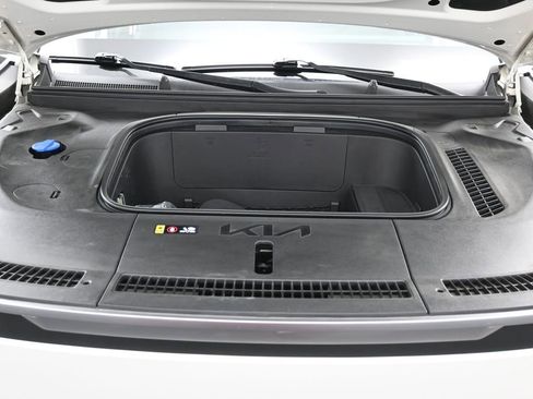 Used 2024 Kia EV9 Light RWD image 43