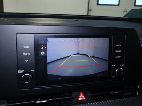 Used 2024 Kia Sportage LX image 27