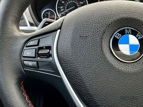 Used 2018 BMW 330e image 18
